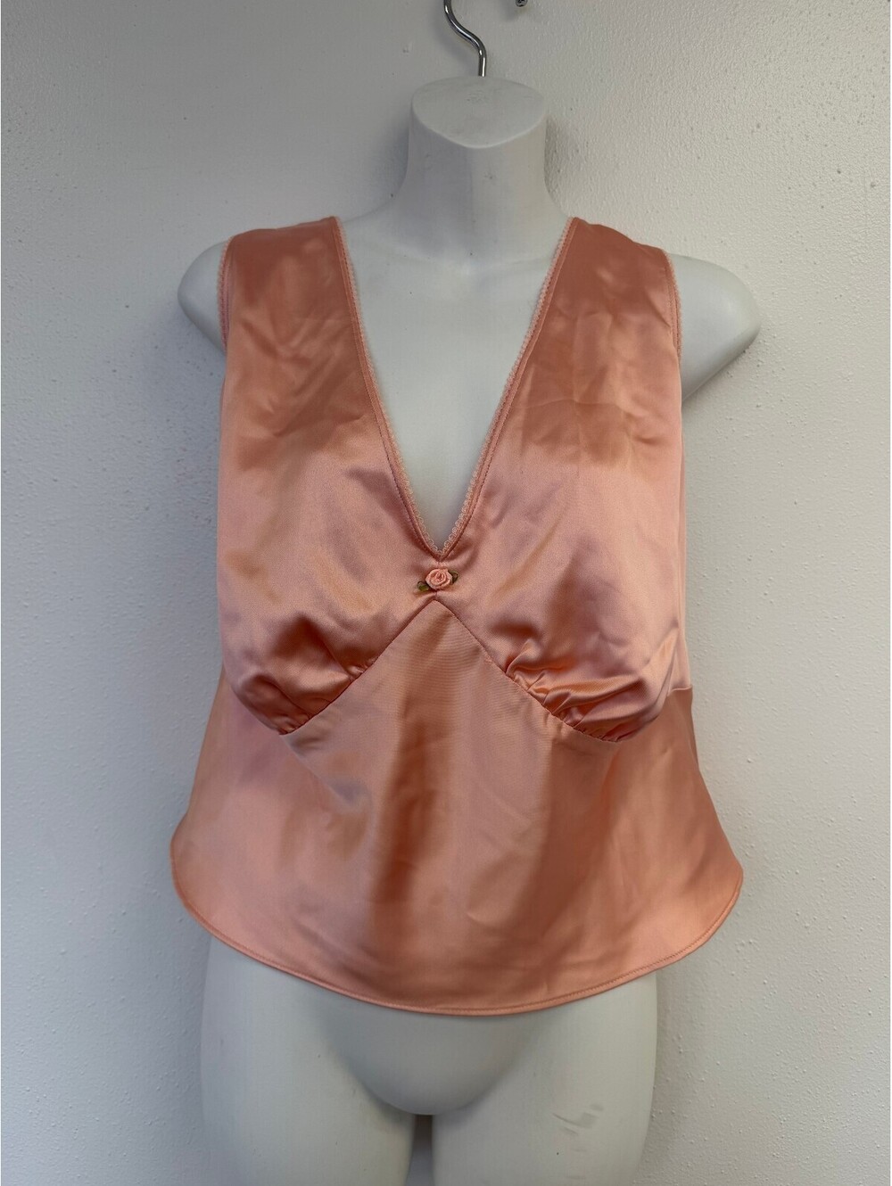 Wild Fable Peach Satin Sleeveless Top with Rose Detail XXL